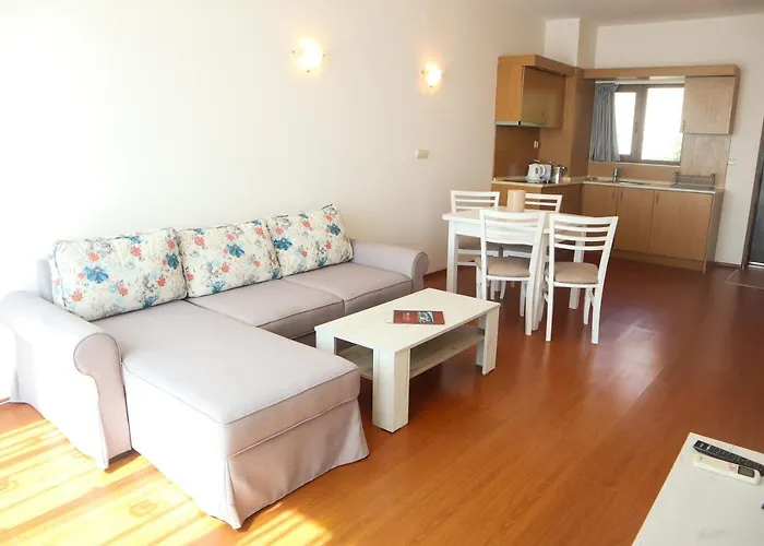 White Coast * Каварна