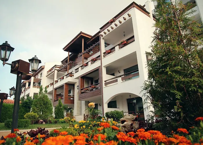 Апартамент White Coast Каварна